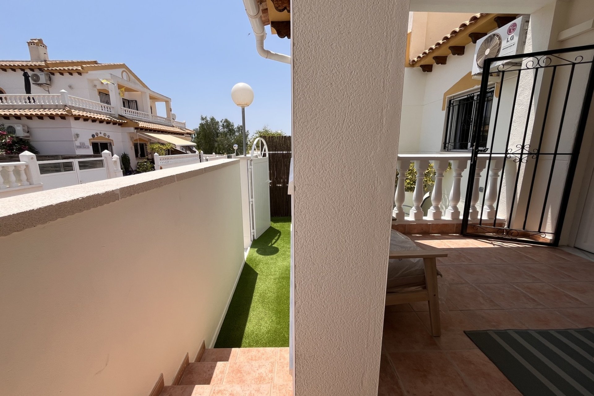 Resale - Townhouse - Playa Flamenca - 