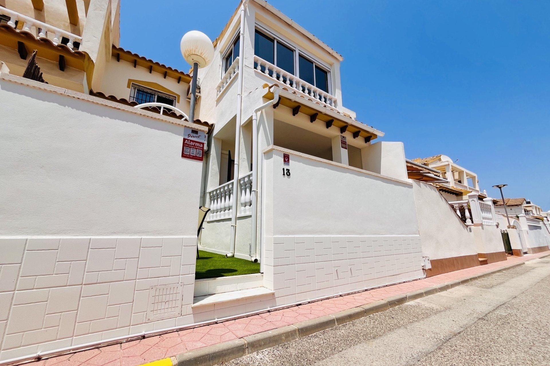 Resale - Townhouse - Playa Flamenca - 