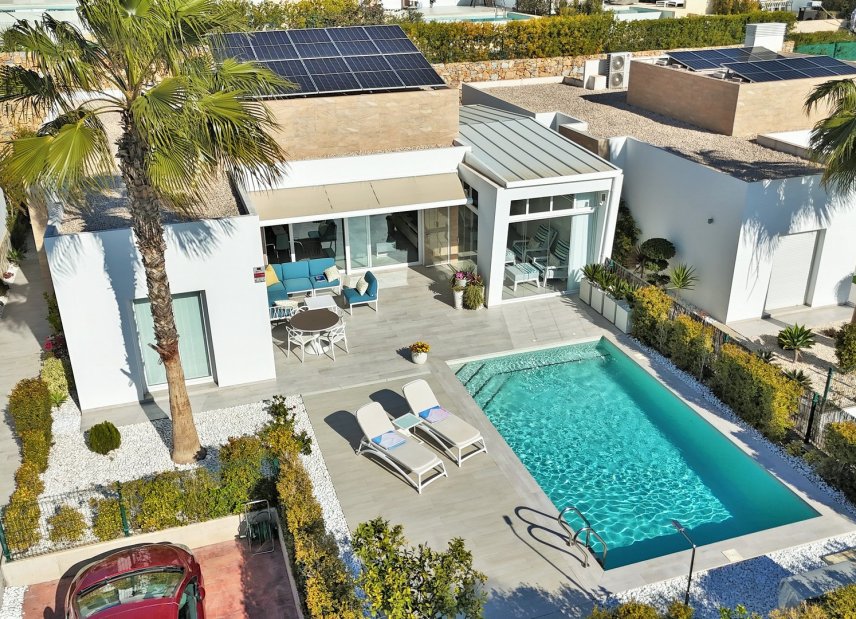 Resale - Villa - Algorfa - La Finca Golf