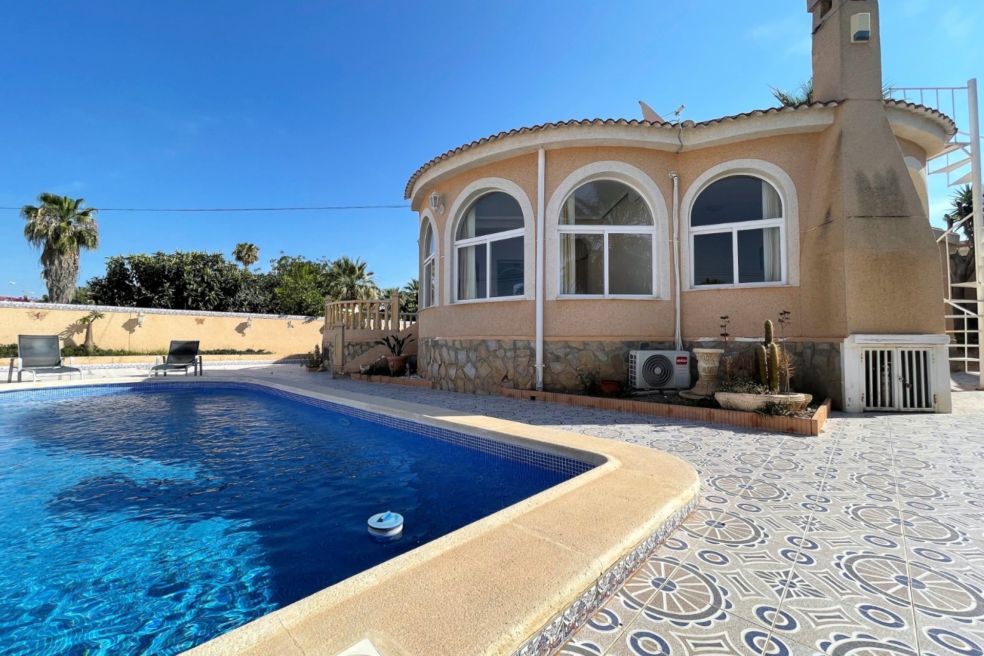 Resale - Villa - Ciudad Quesada - 