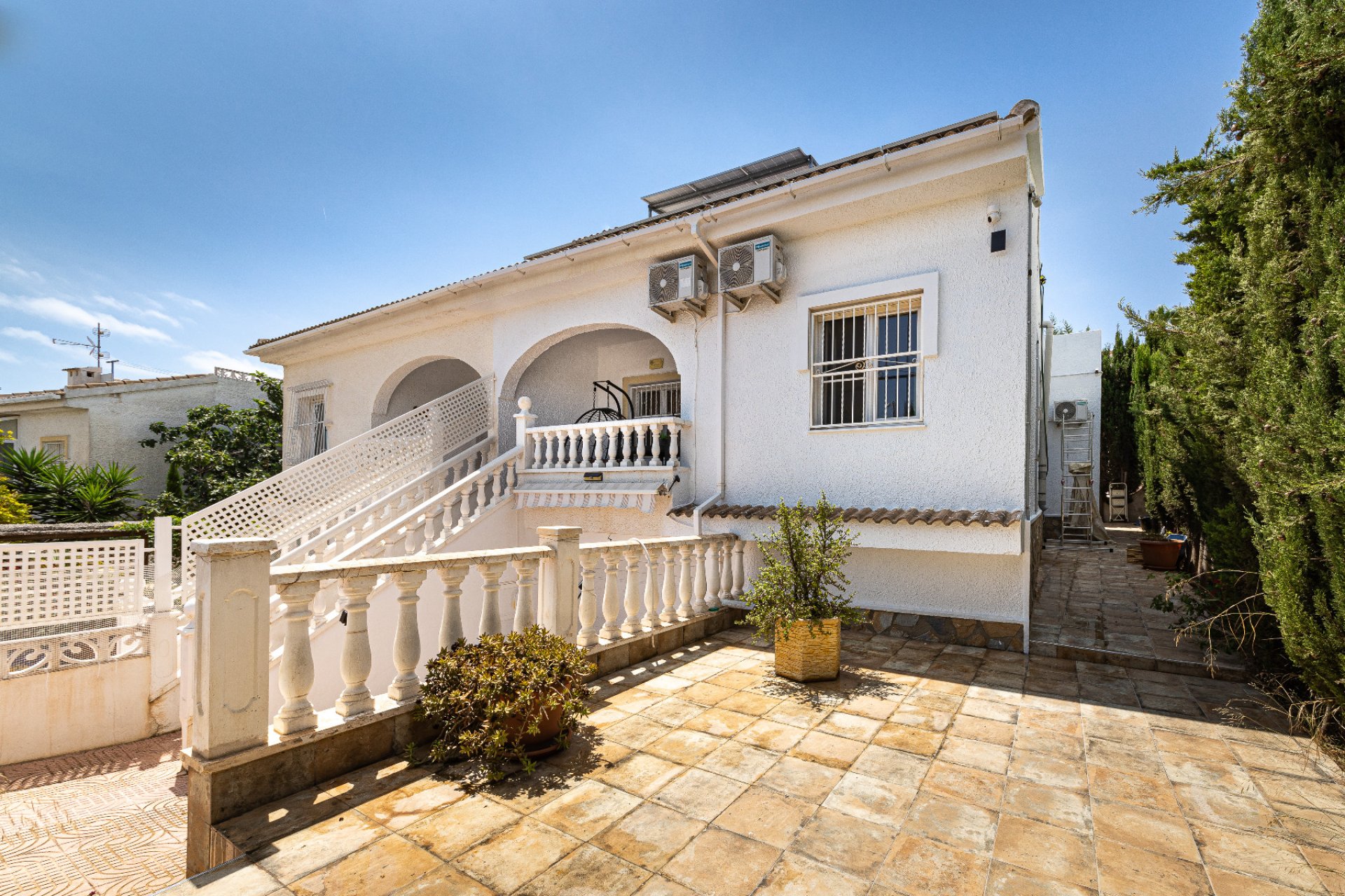 Resale - Villa - Ciudad Quesada - 