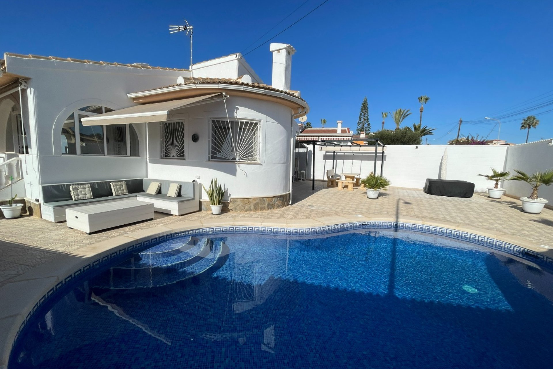 Resale - Villa - Ciudad Quesada - 