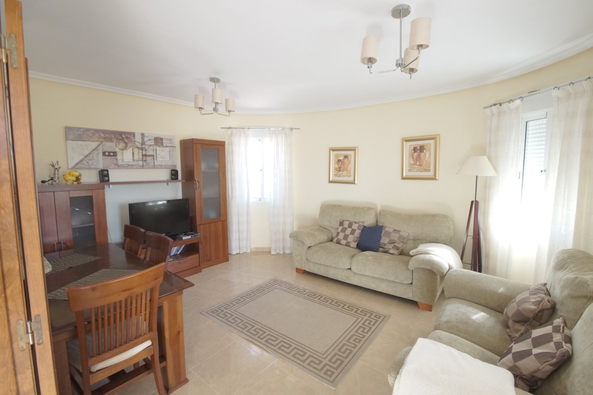 Resale - Villa - Ciudad Quesada - 