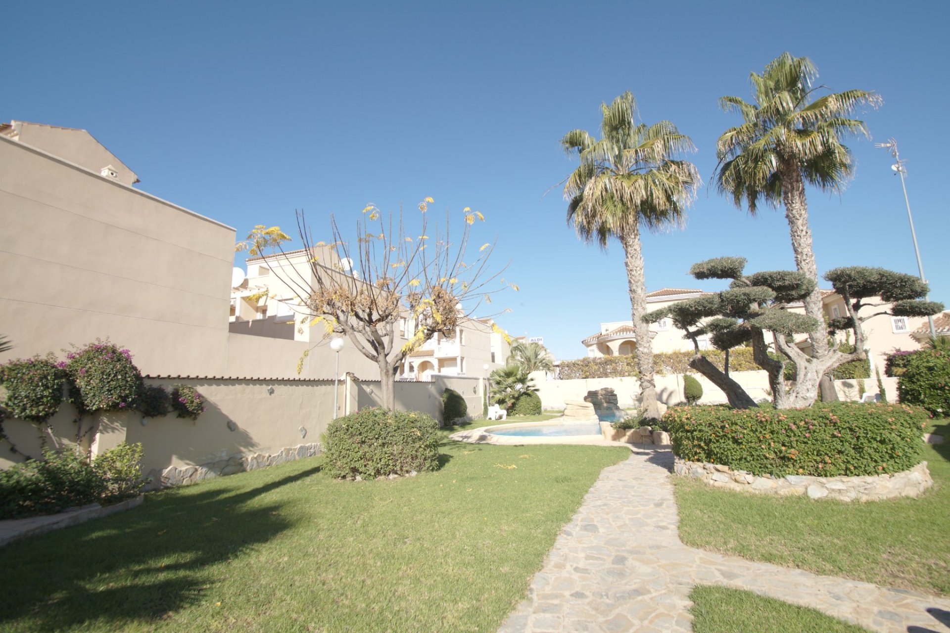 Resale - Villa - Ciudad Quesada - 