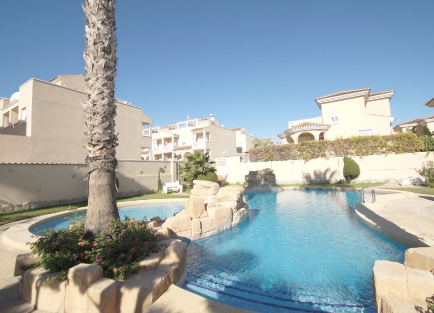 Resale - Villa - Ciudad Quesada - 