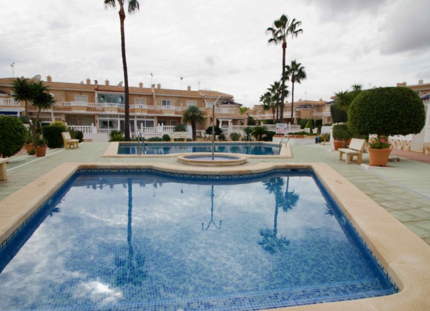 Resale - Villa - Ciudad Quesada - 