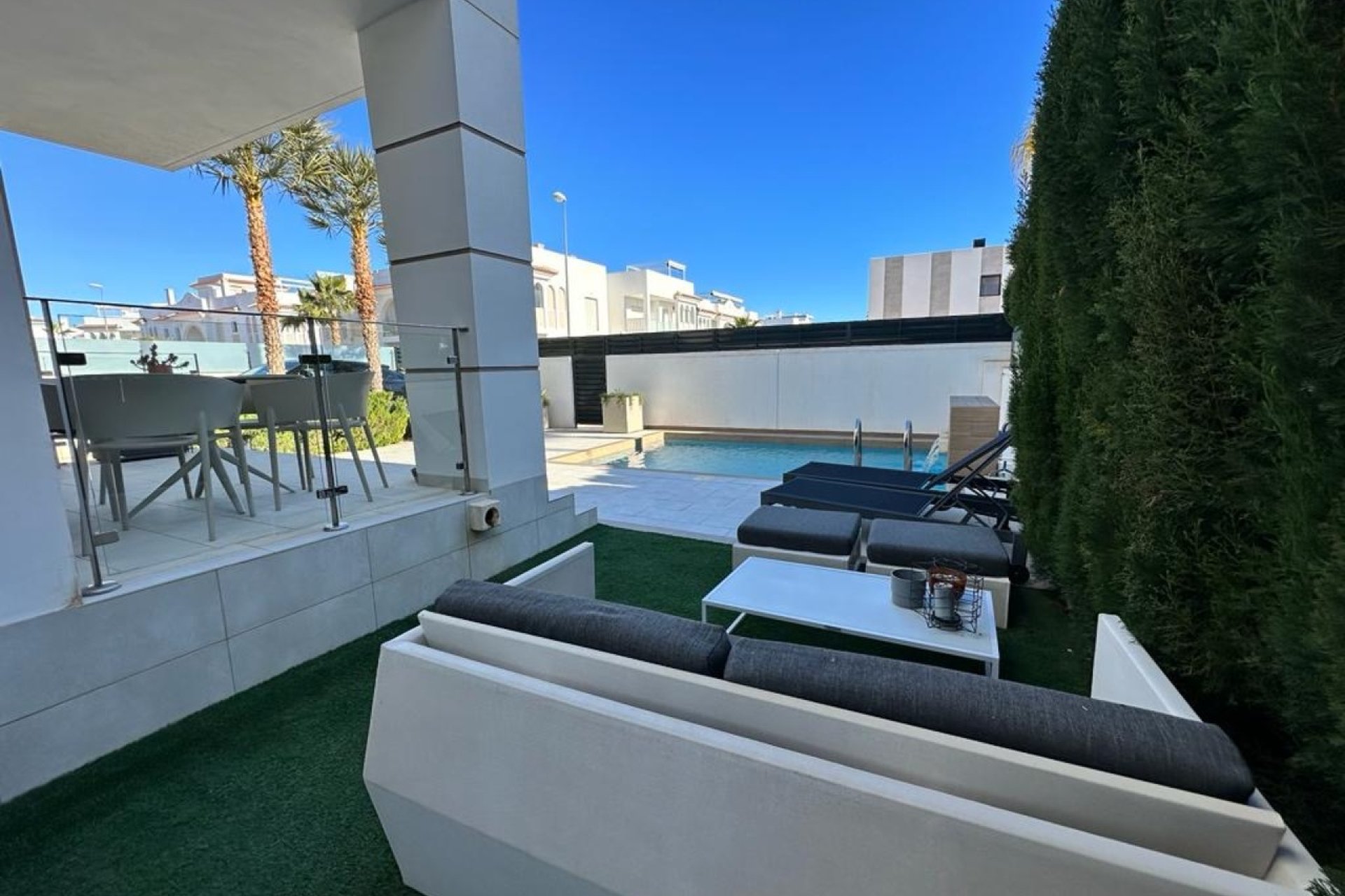 Resale - Villa - Ciudad Quesada - 