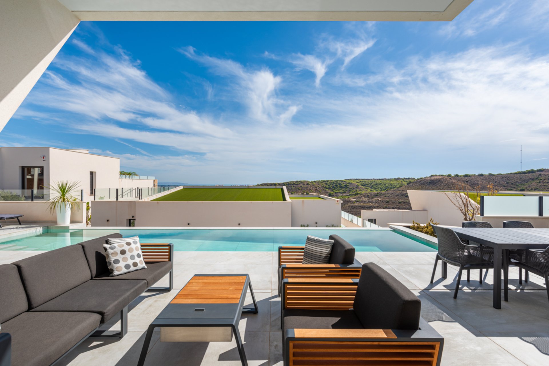 Resale - Villa - Ciudad Quesada - 