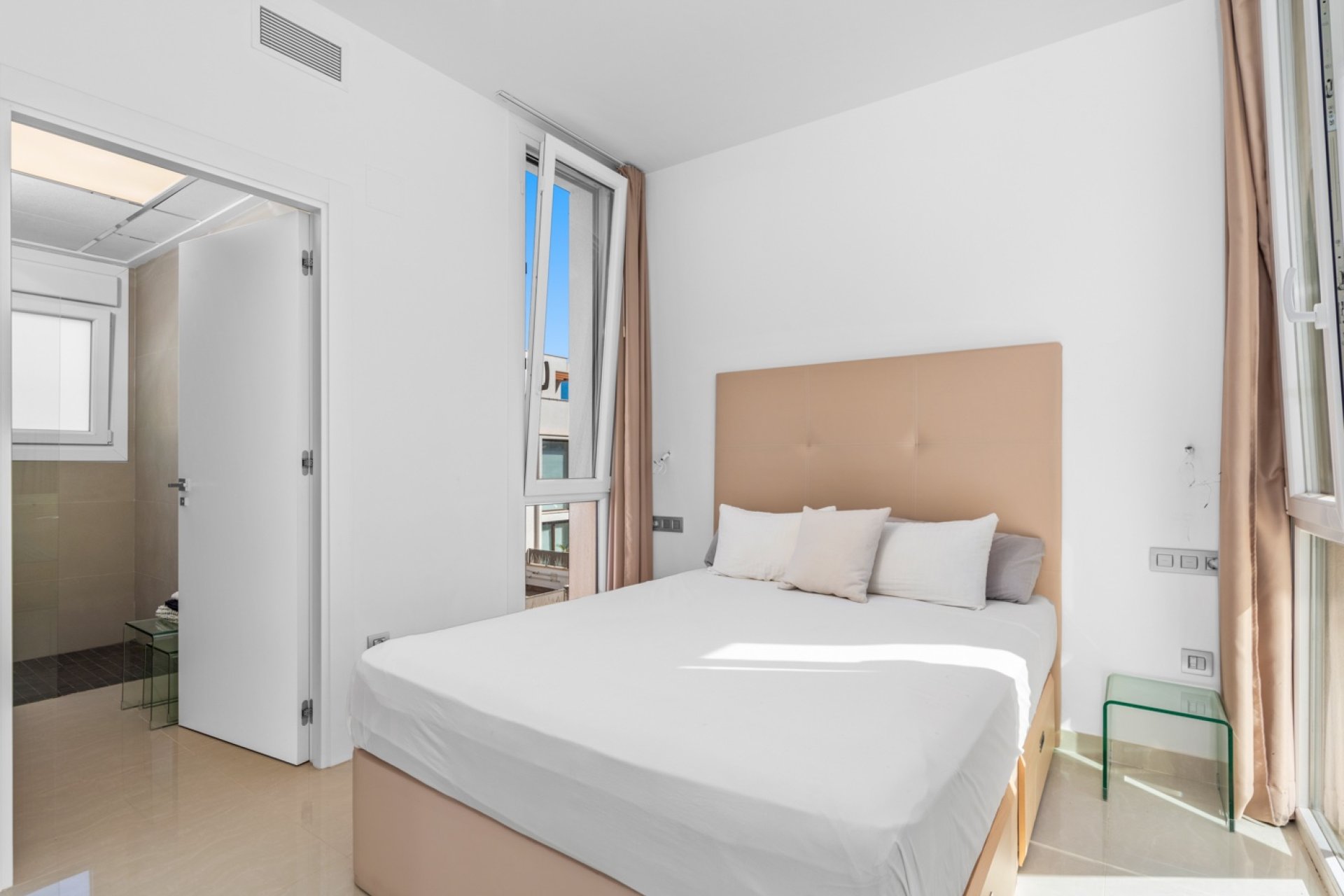 Resale - Villa - Ciudad Quesada - 