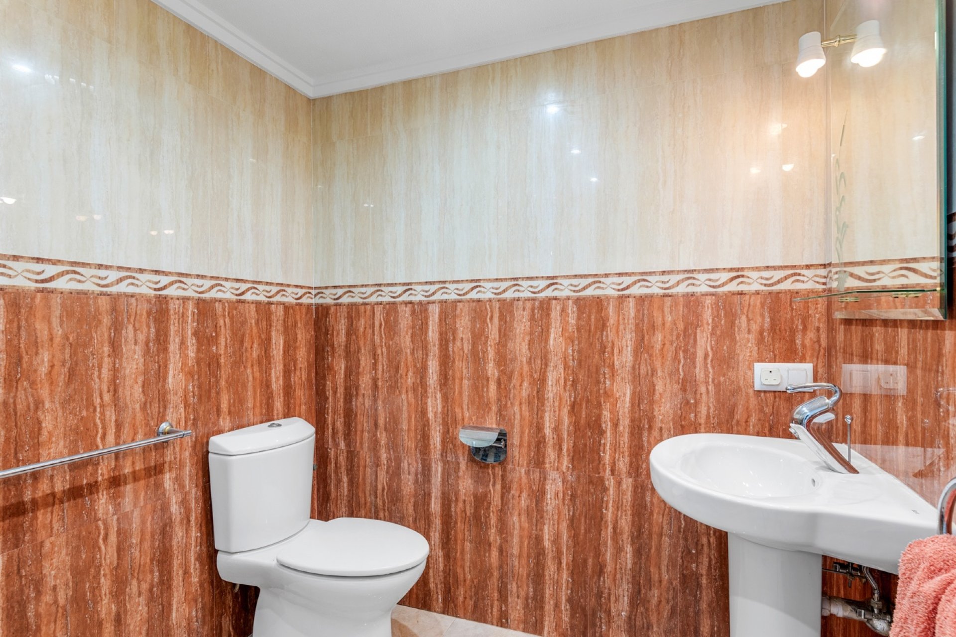 Resale - Villa - Ciudad Quesada - 