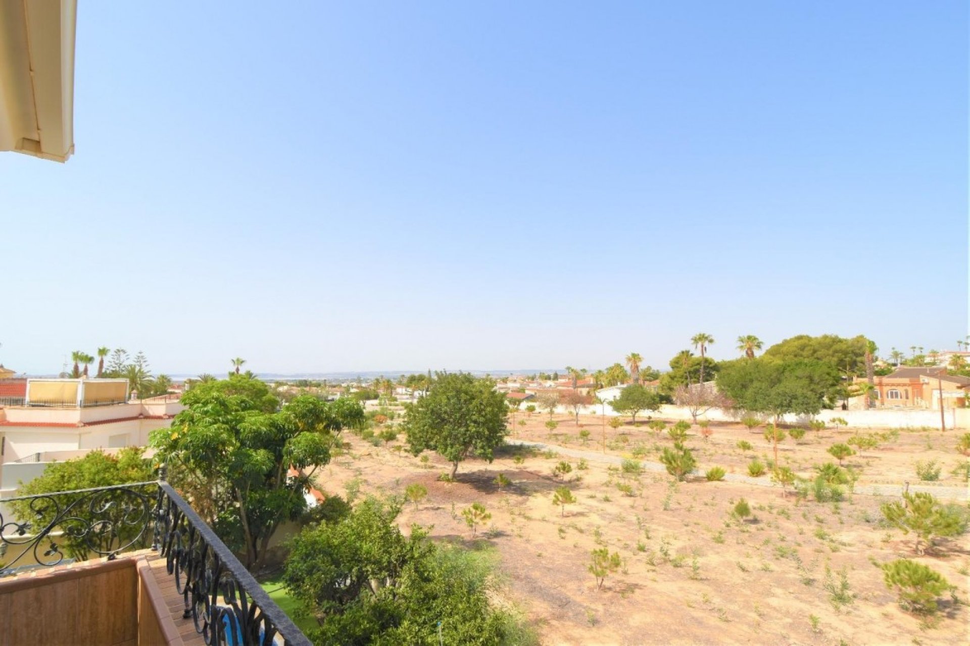 Resale - Villa - Ciudad Quesada - 