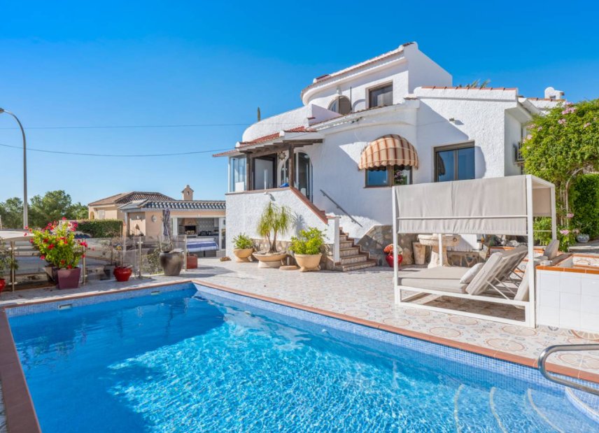 Resale - Villa - Ciudad Quesada - 