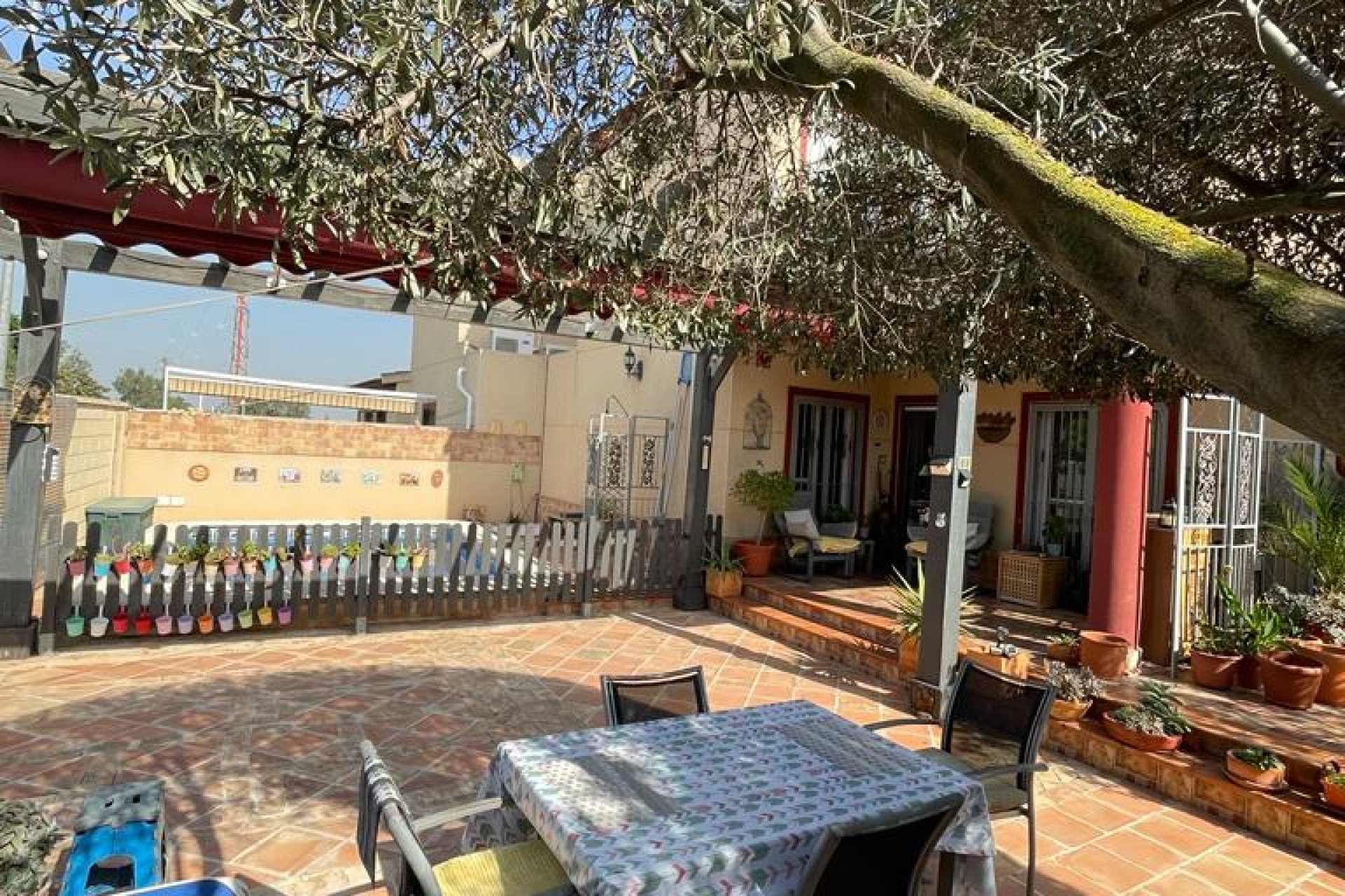 Resale - Villa - Daya Nueva