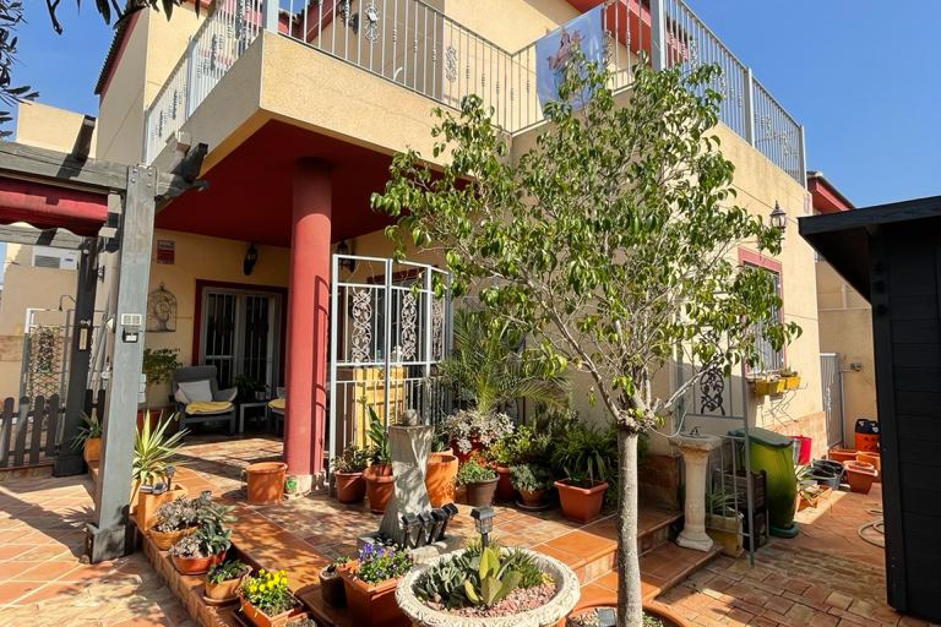 Resale - Villa - Daya Nueva