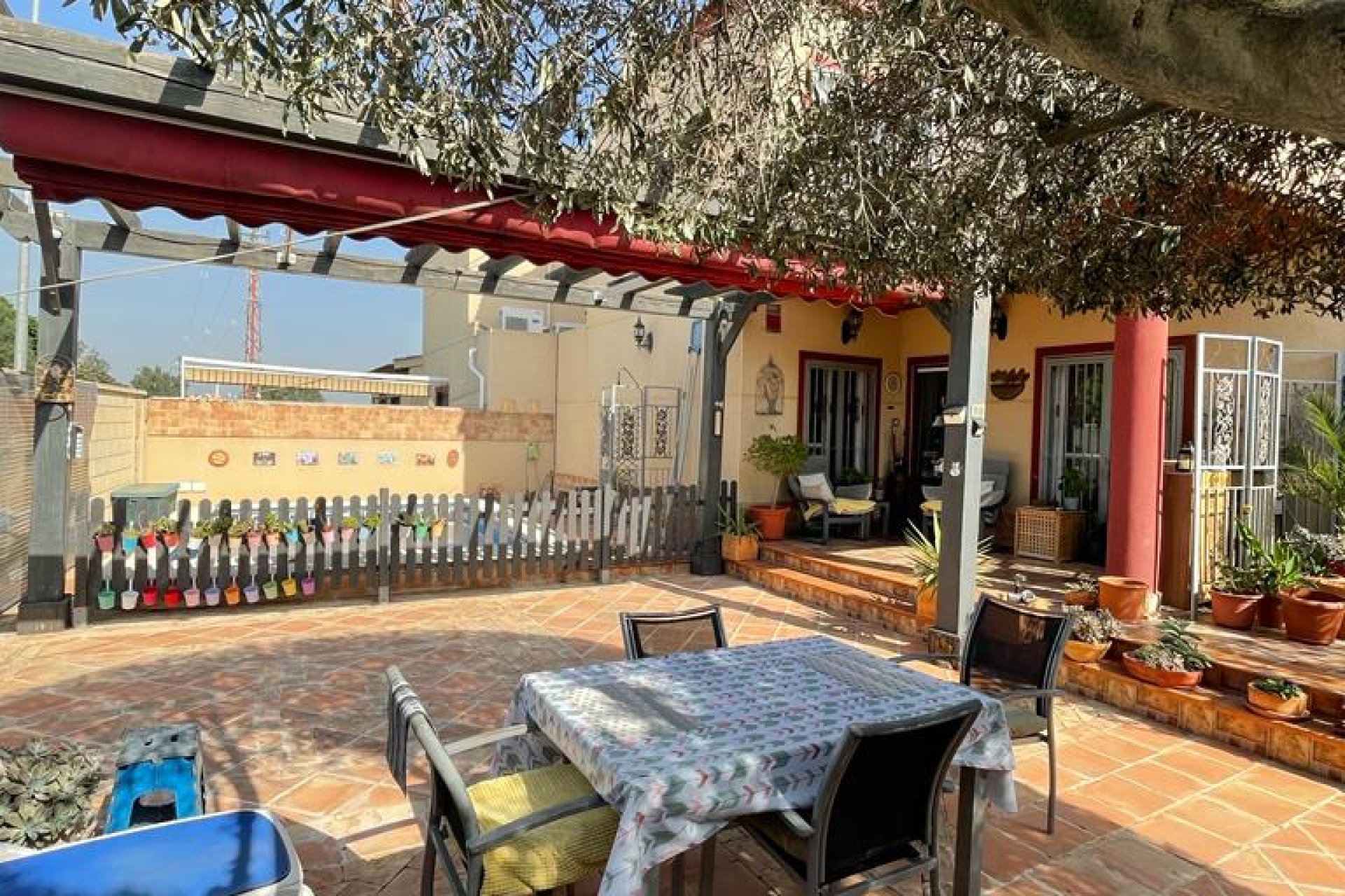 Resale - Villa - Daya Nueva