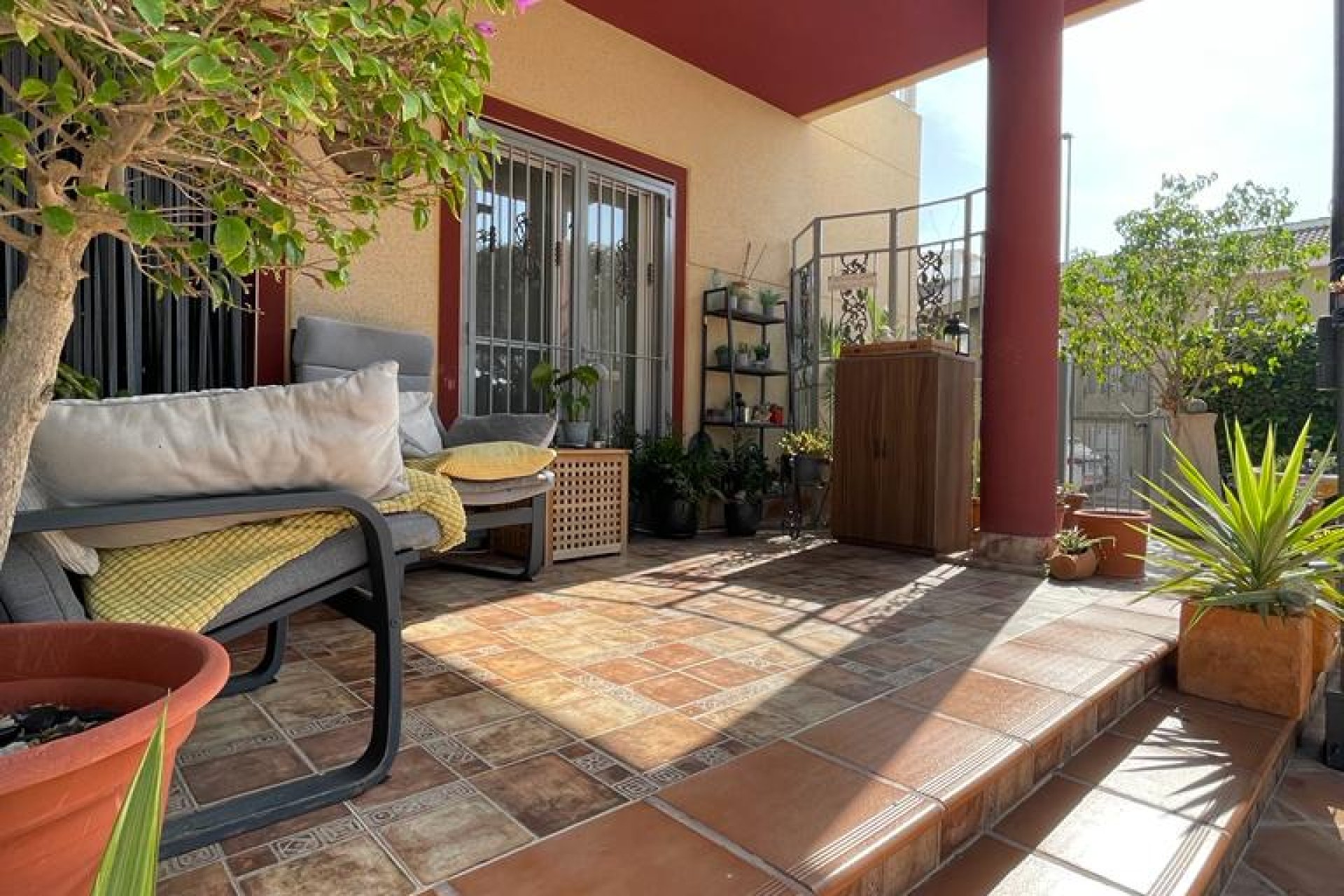 Resale - Villa - Daya Nueva