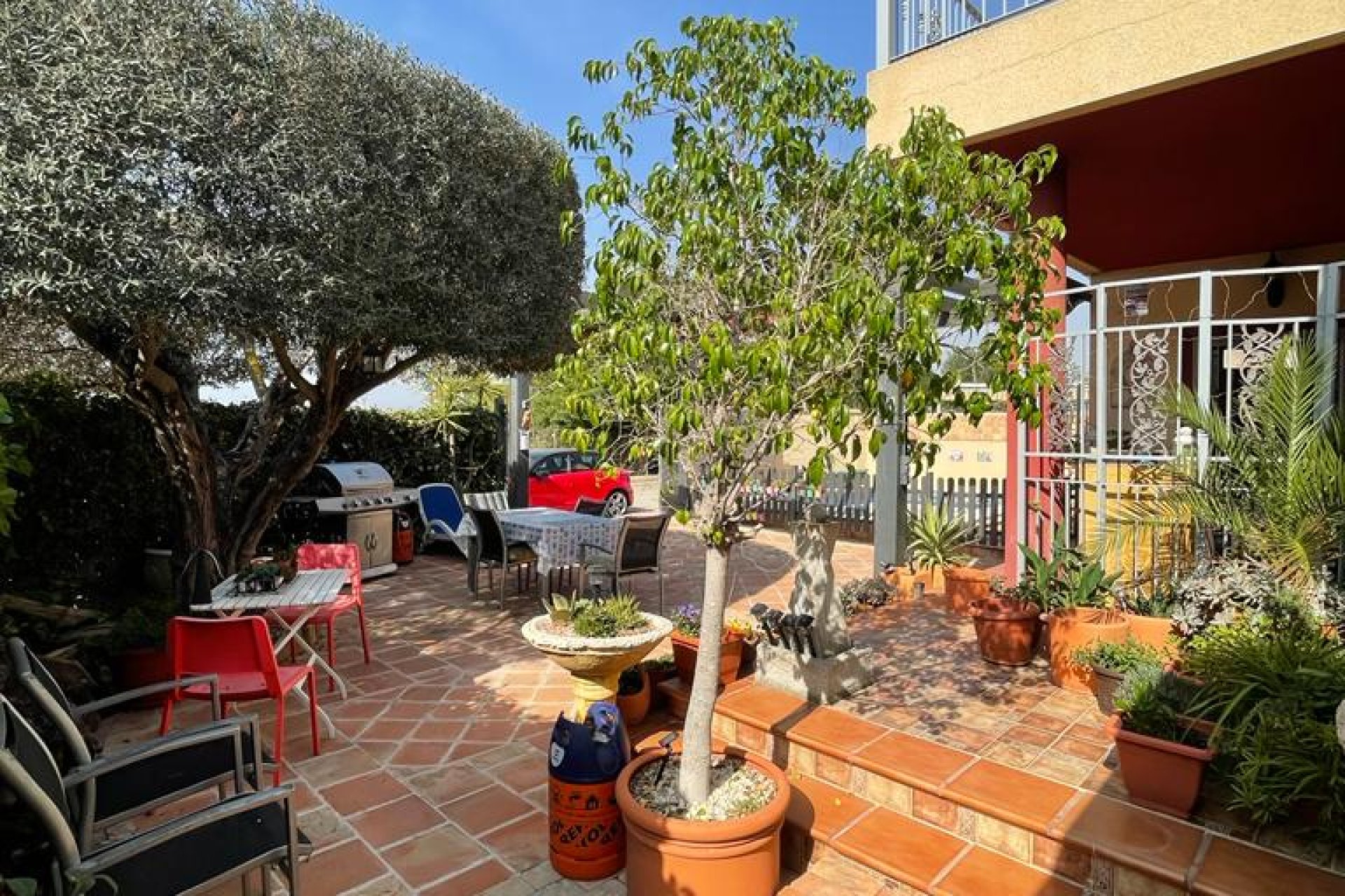 Resale - Villa - Daya Nueva