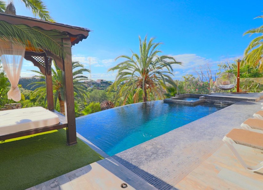 Resale - Villa - El Campello - Coveta Fuma