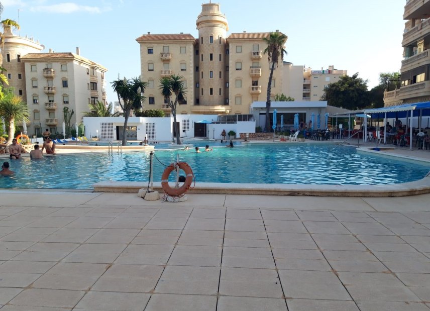 Resale - Villa - Guardamar del Segura