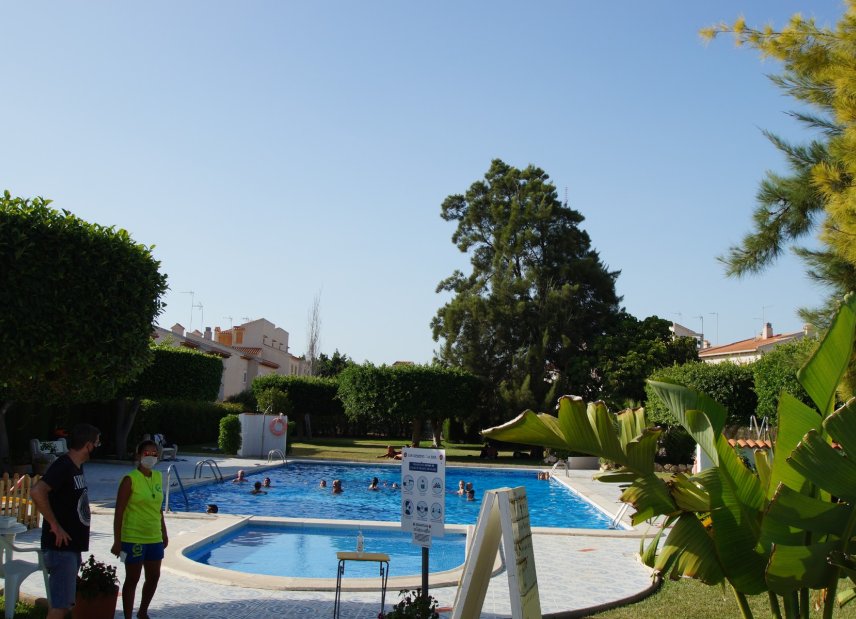 Resale - Villa - Guardamar del Segura - 