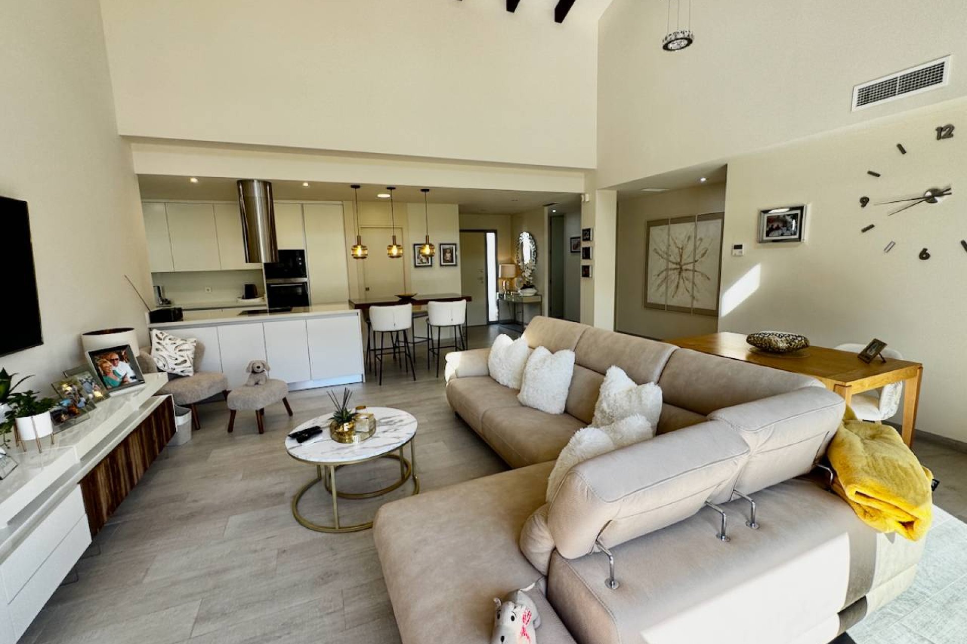 Resale - Villa - La Finca Golf