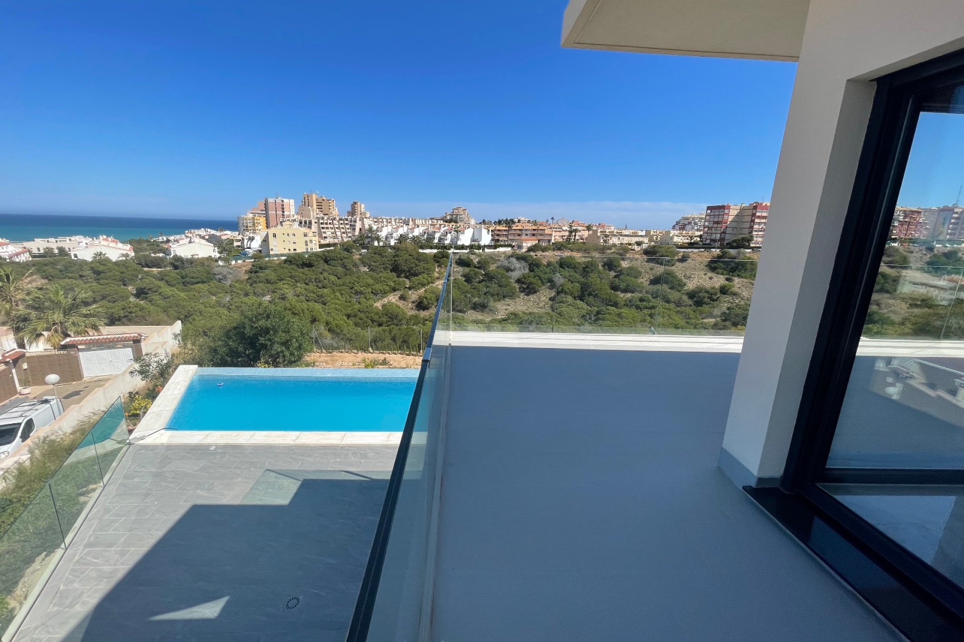 Resale - Villa - La Mata