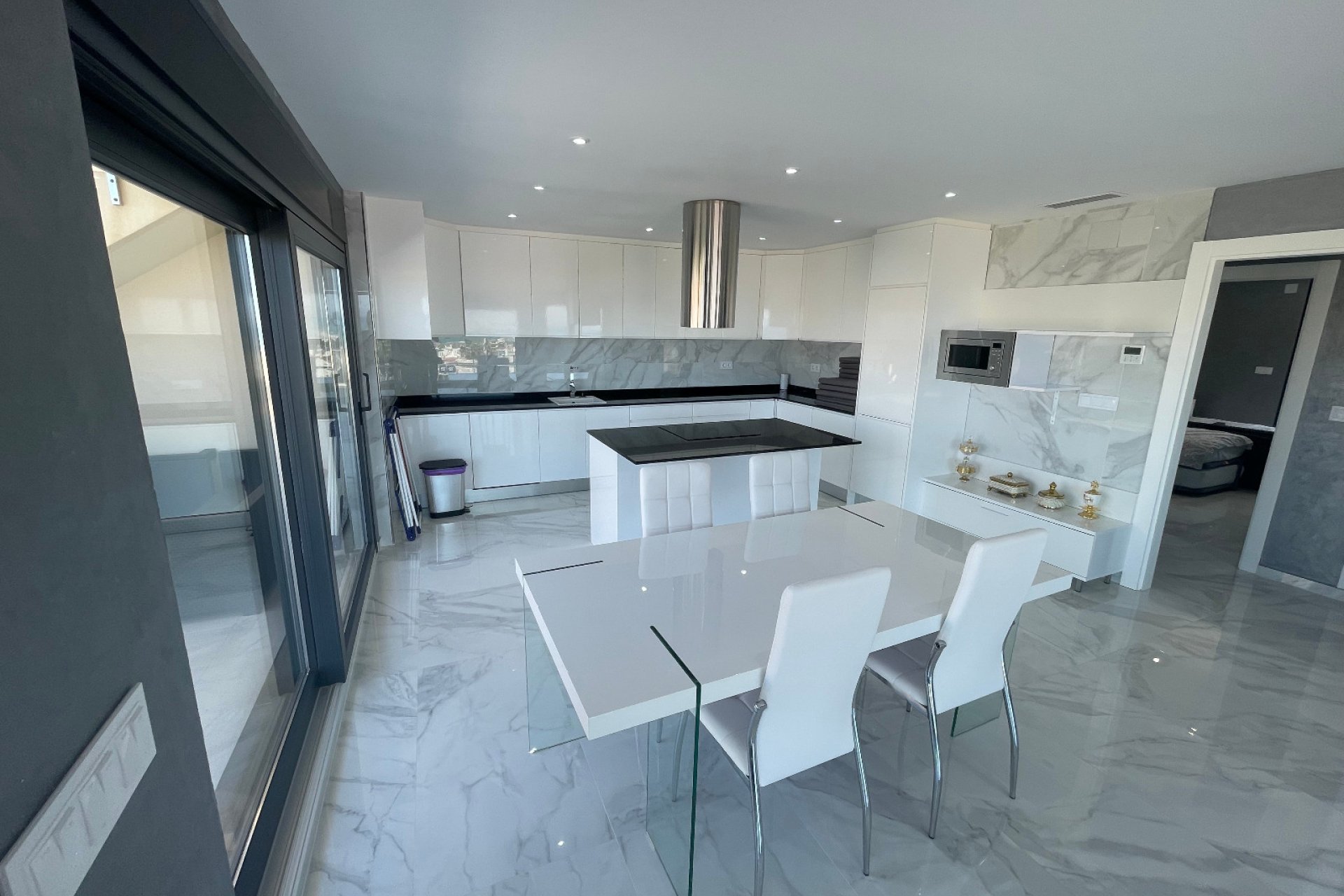 Resale - Villa - La Mata