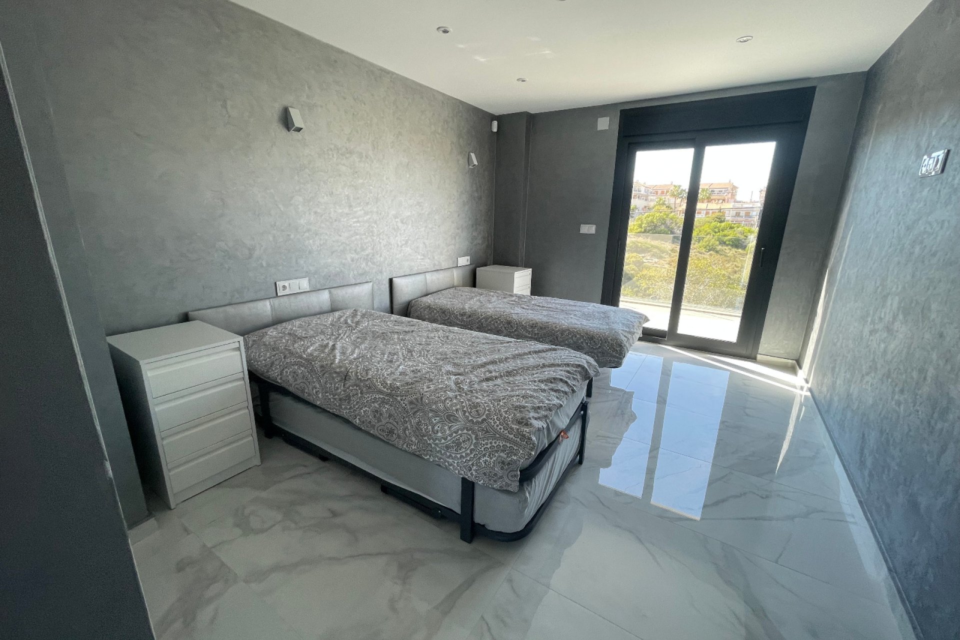 Resale - Villa - La Mata