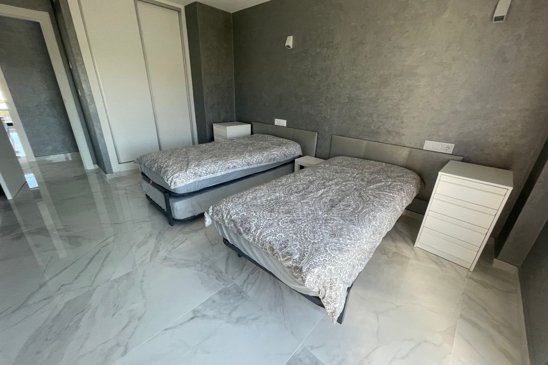 Resale - Villa - La Mata