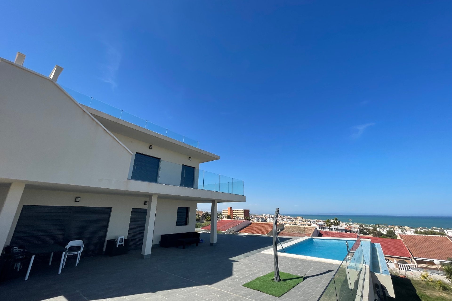 Resale - Villa - La Mata