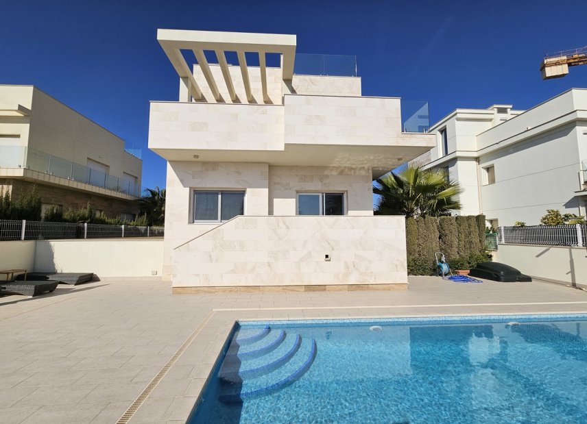 Resale - Villa - La Zenia - 