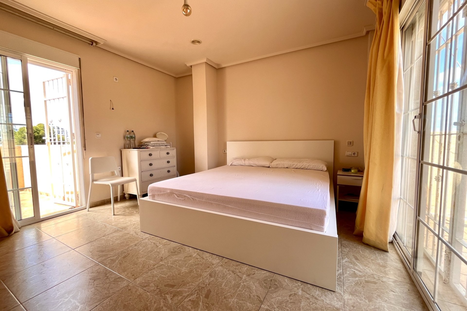 Resale - Villa - La Zenia - 