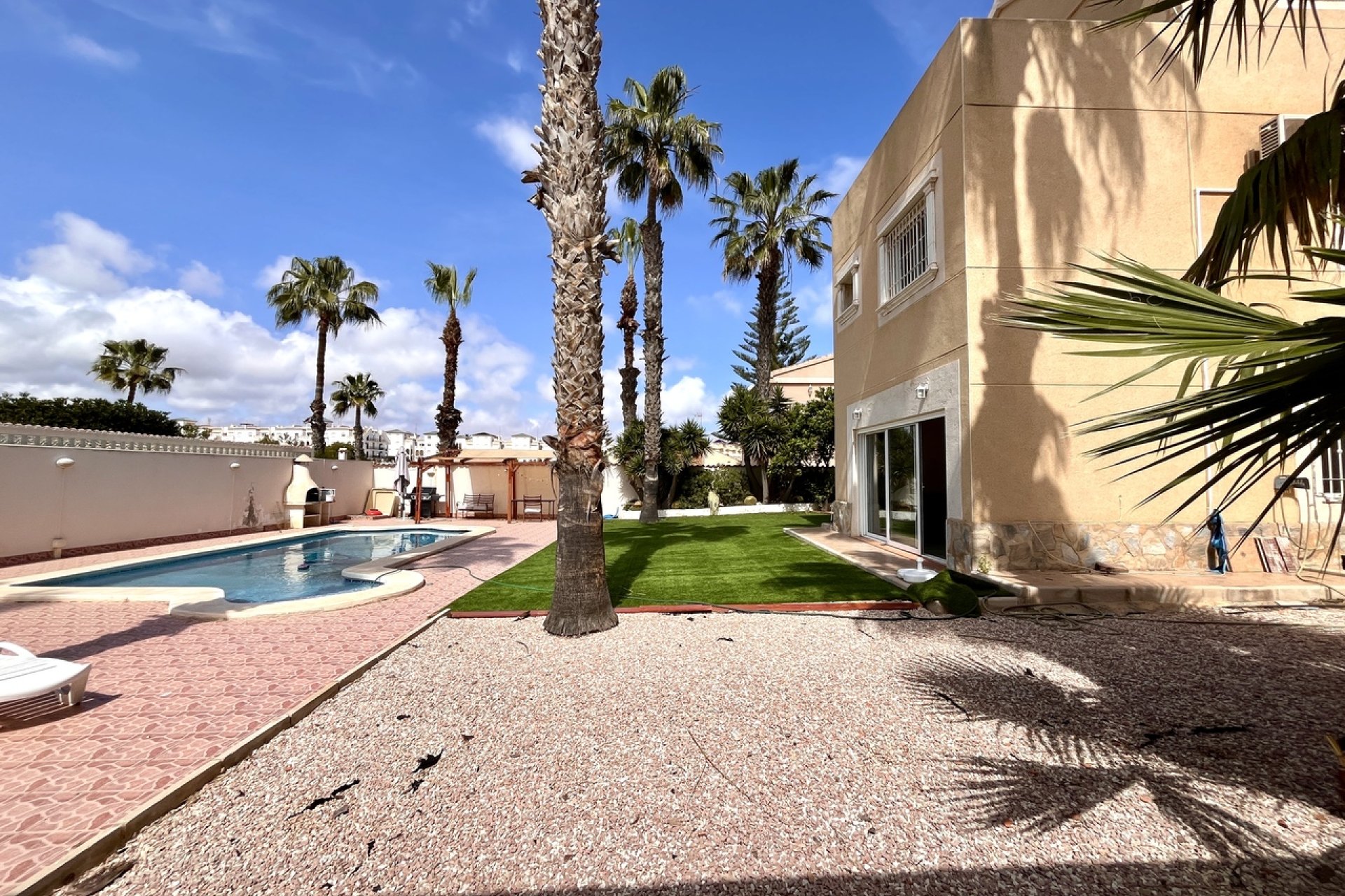 Resale - Villa - La Zenia - 