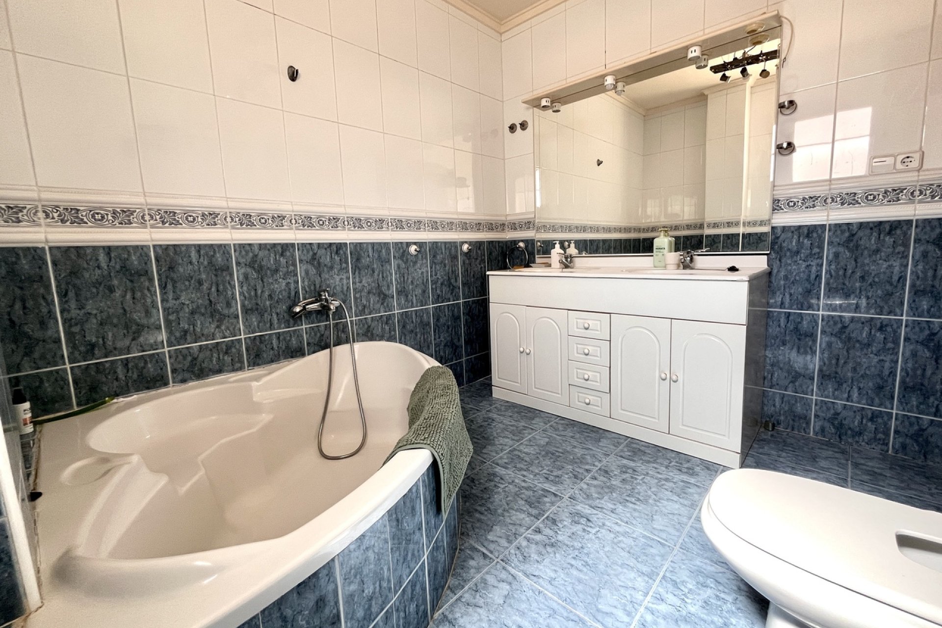 Resale - Villa - La Zenia - 