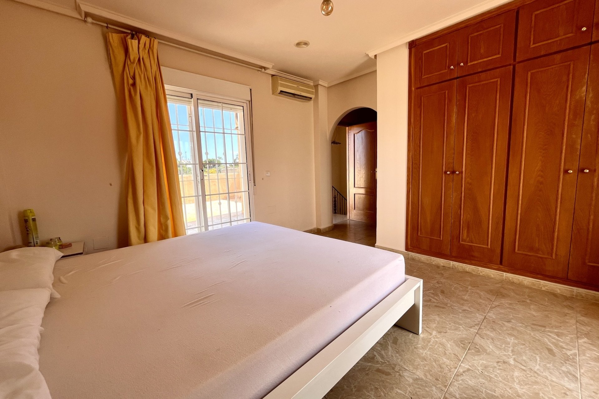 Resale - Villa - La Zenia - 