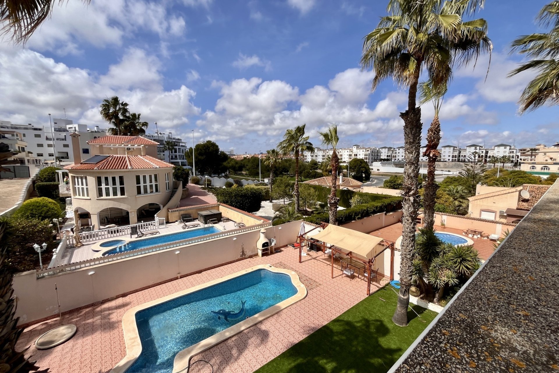 Resale - Villa - La Zenia - 