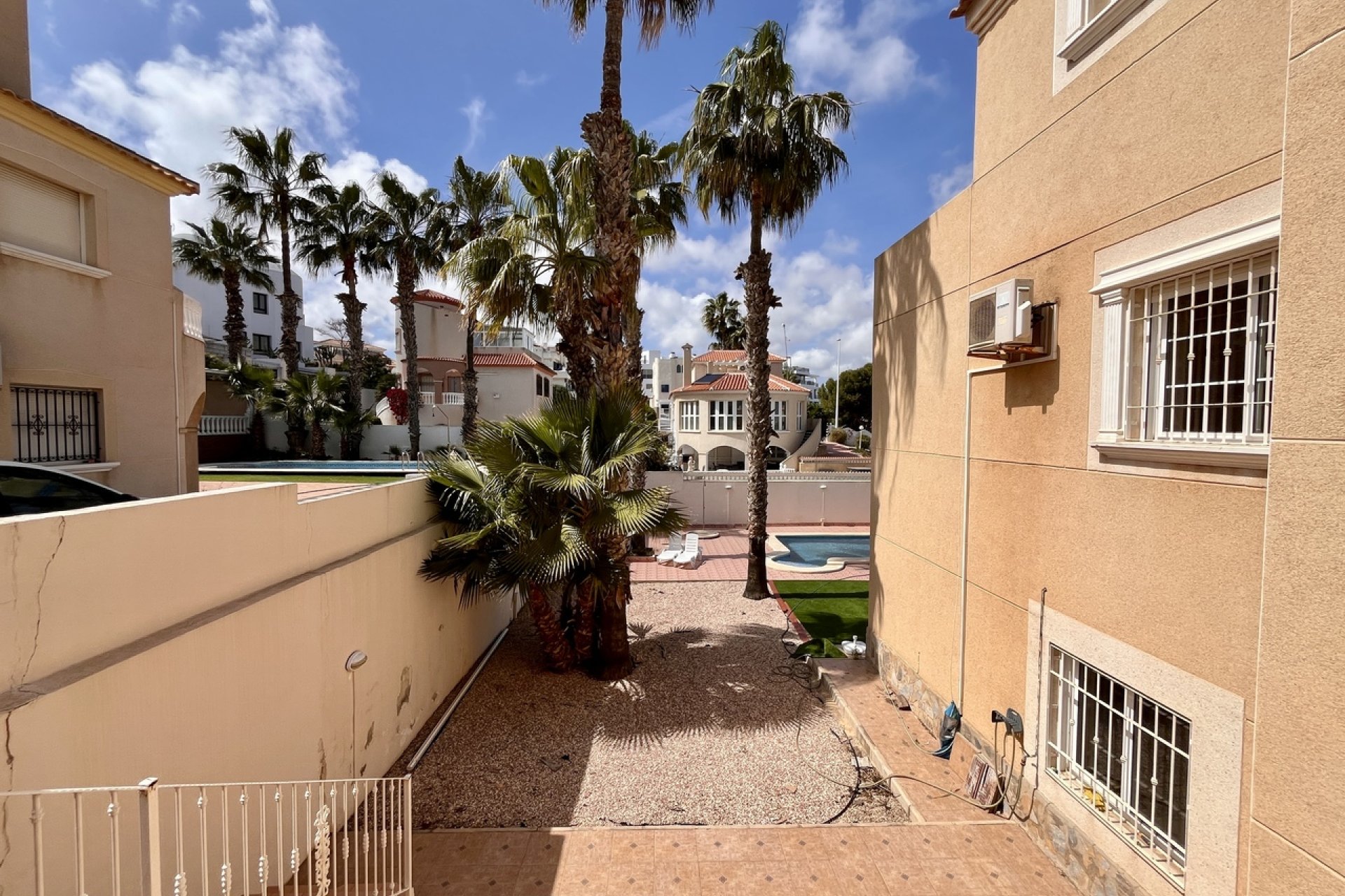 Resale - Villa - La Zenia - 