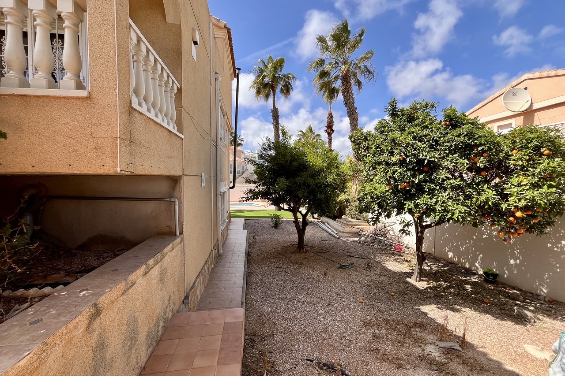 Resale - Villa - La Zenia - 
