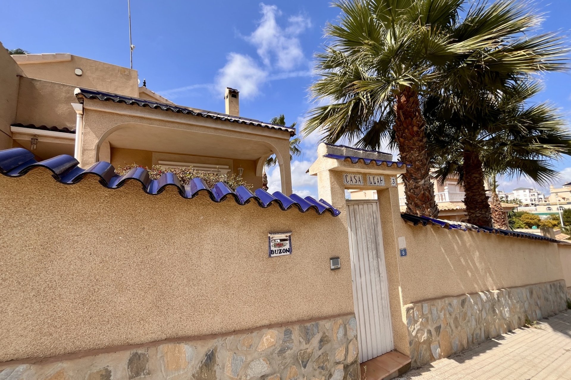 Resale - Villa - La Zenia - 