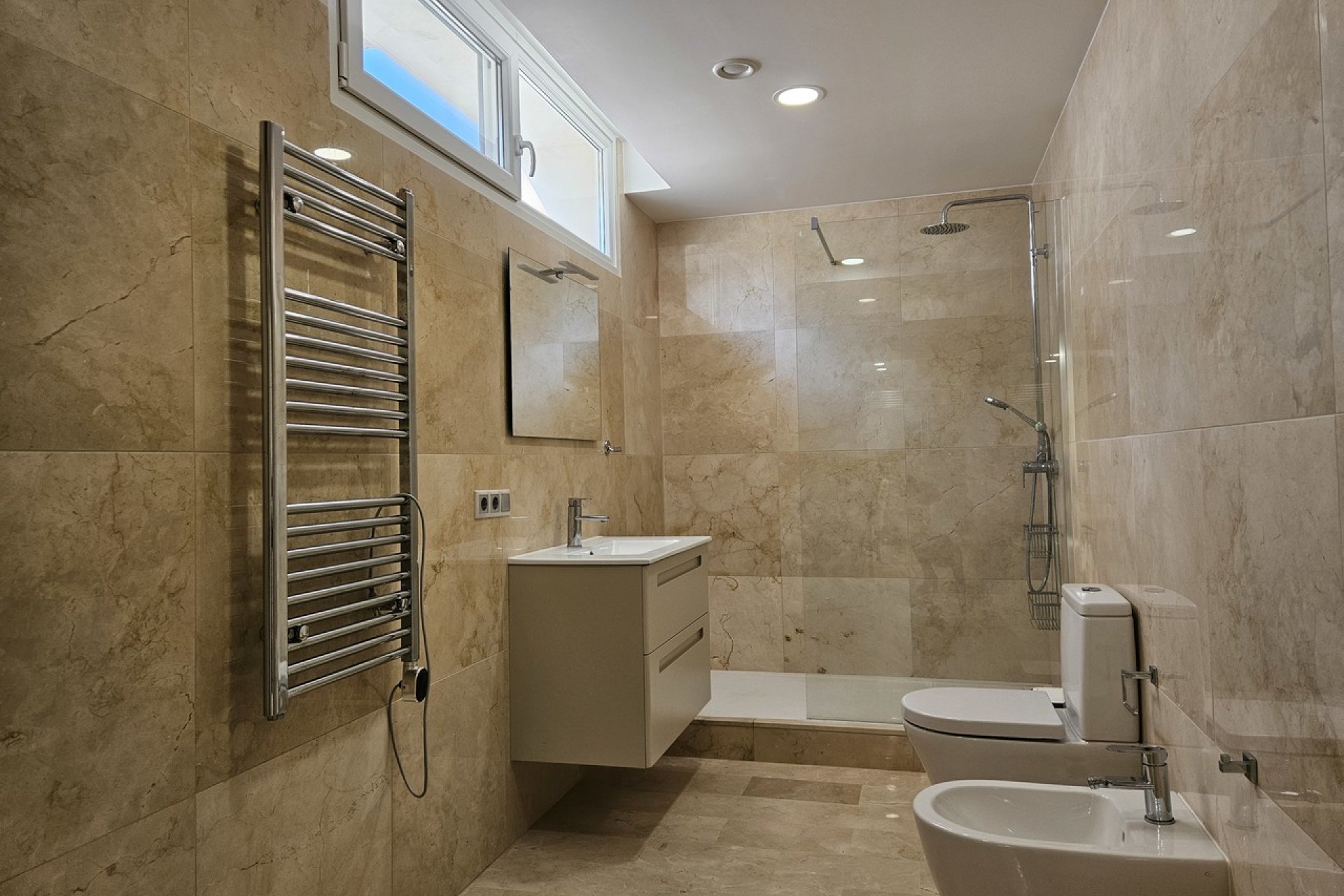 Resale - Villa - La Zenia - 