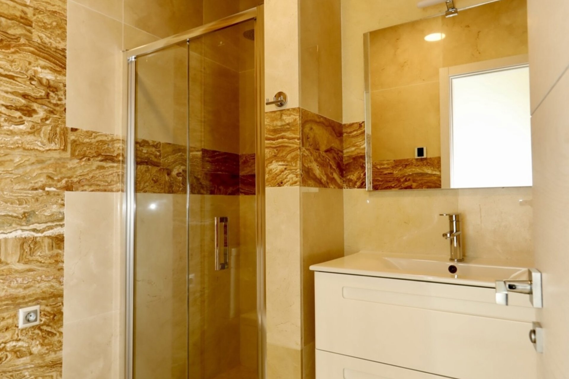 Resale - Villa - La Zenia - 