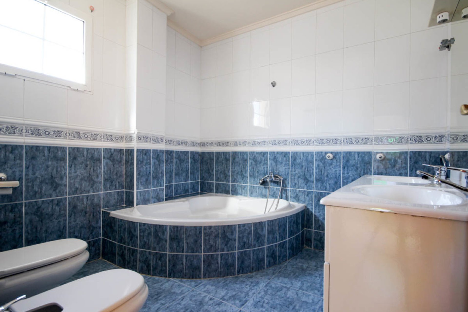 Resale - Villa - La Zenia - 