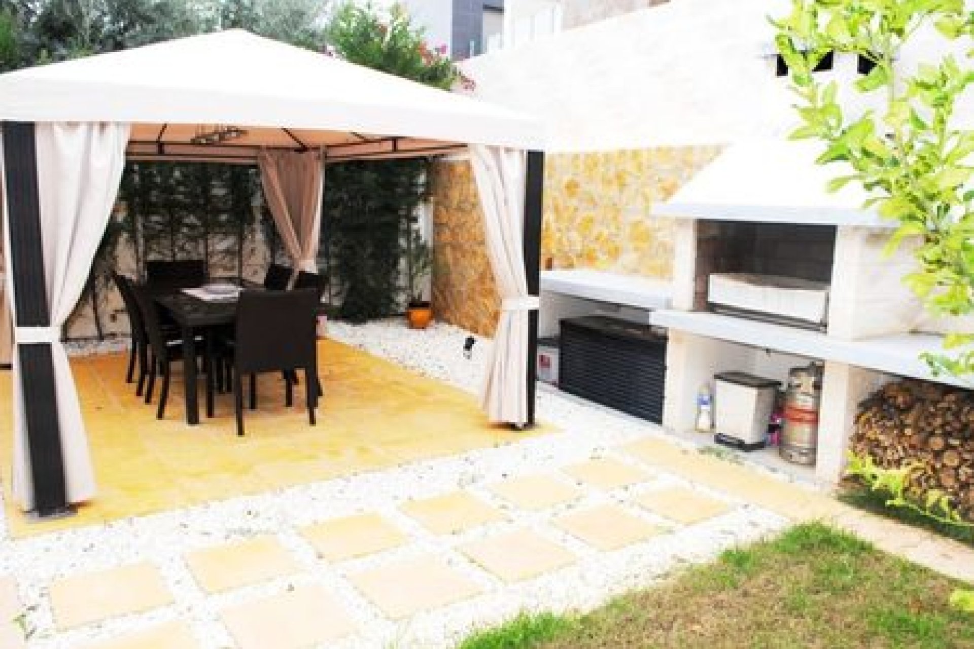 Resale - Villa - La Zenia - 