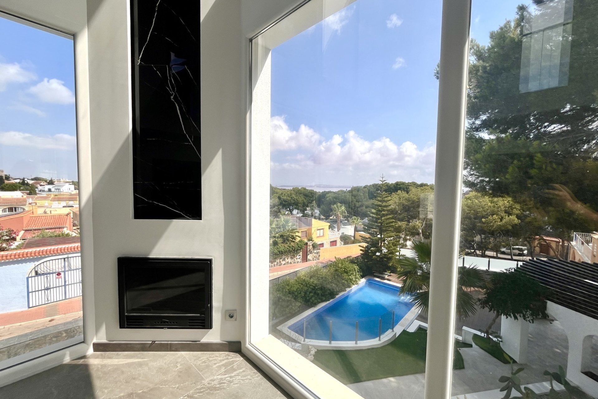 Resale - Villa - Los Balcones - 
