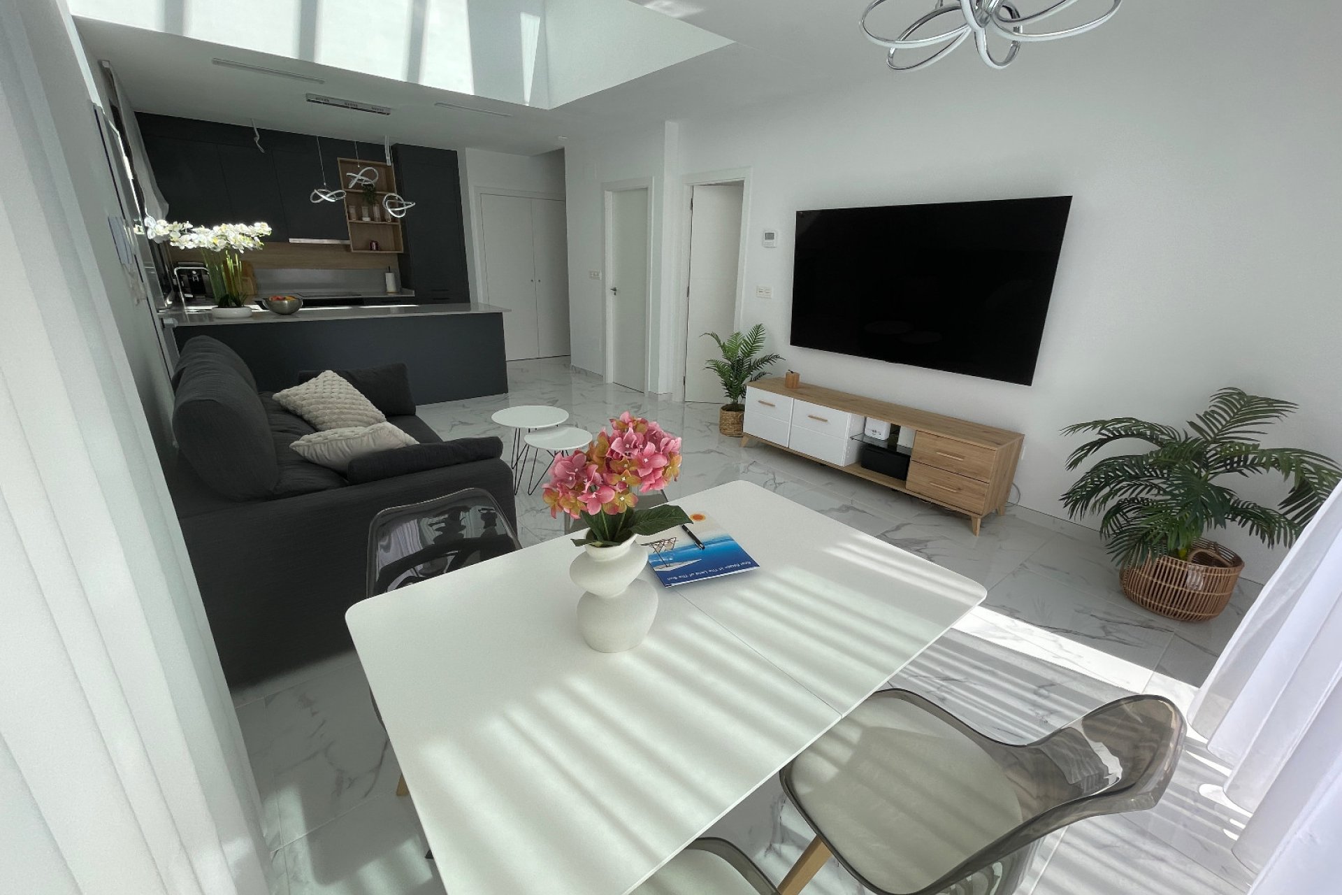 Resale - Villa - Los Montesinos - La Herrada