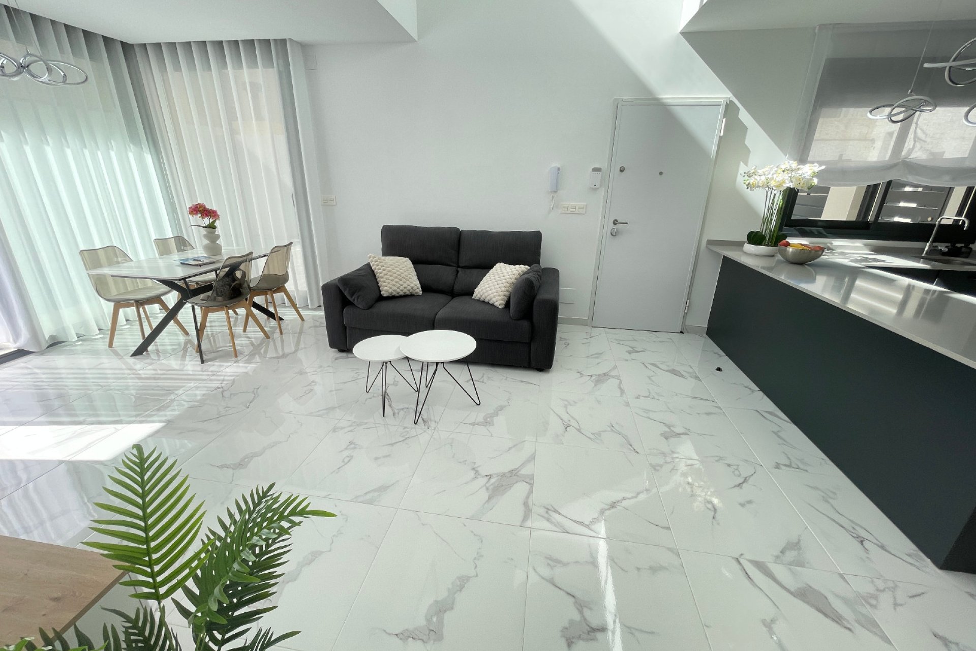 Resale - Villa - Los Montesinos - La Herrada