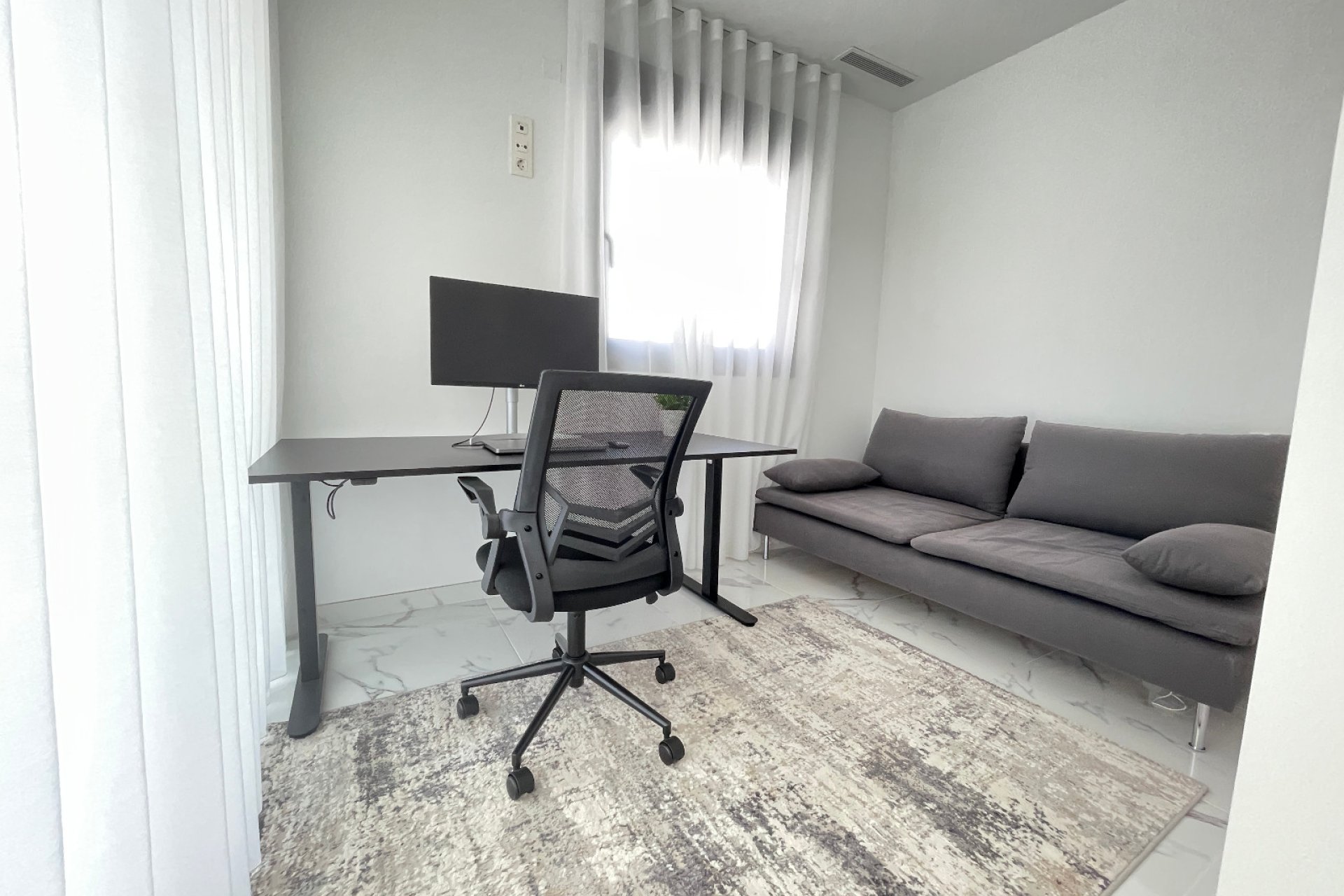 Resale - Villa - Los Montesinos - La Herrada