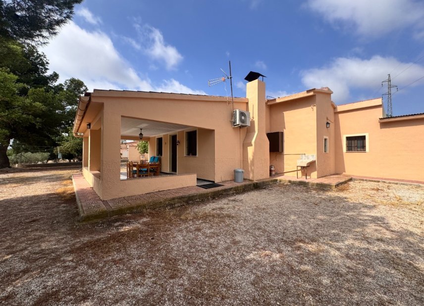 Resale - Villa - Monovar