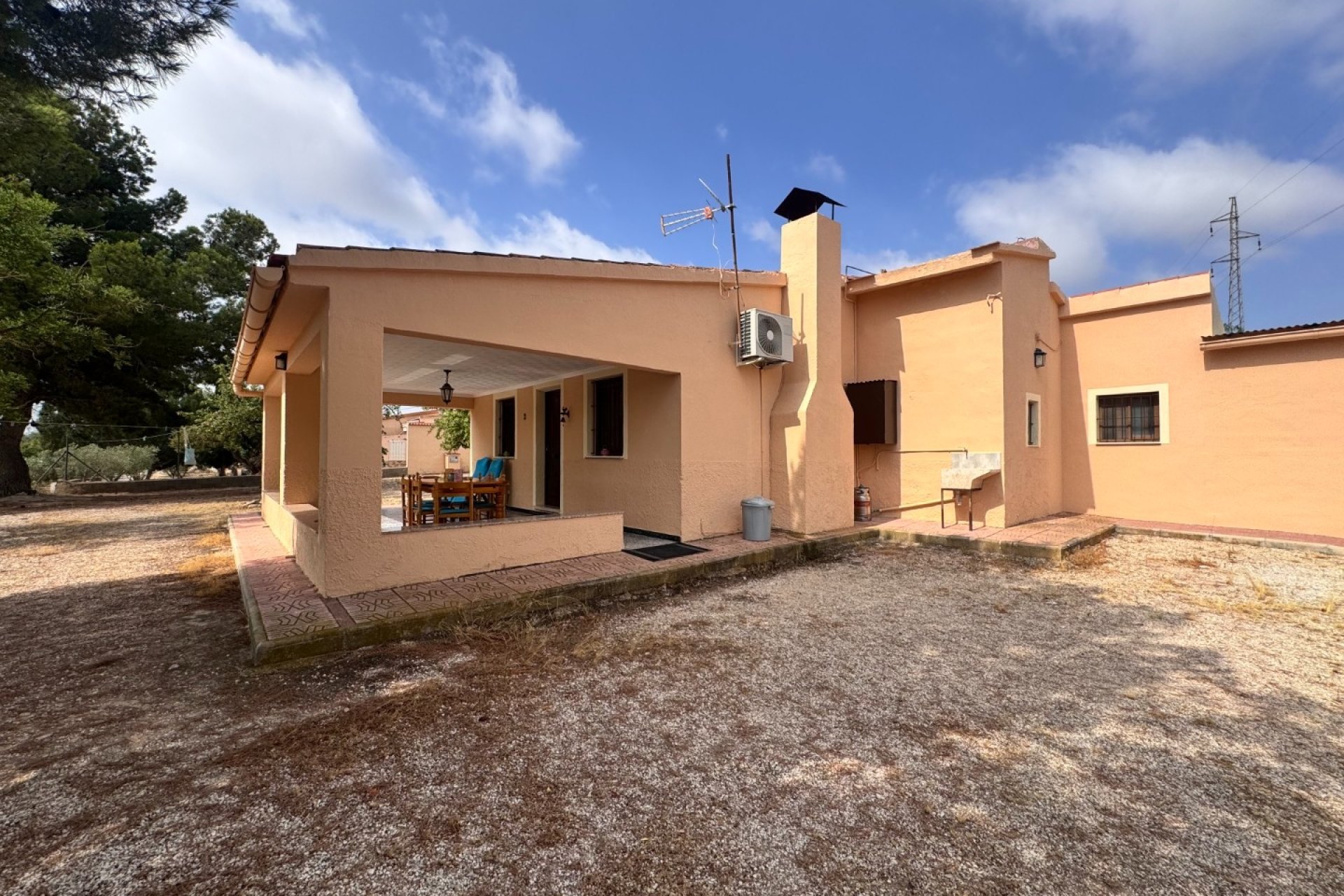 Resale - Villa - Monovar