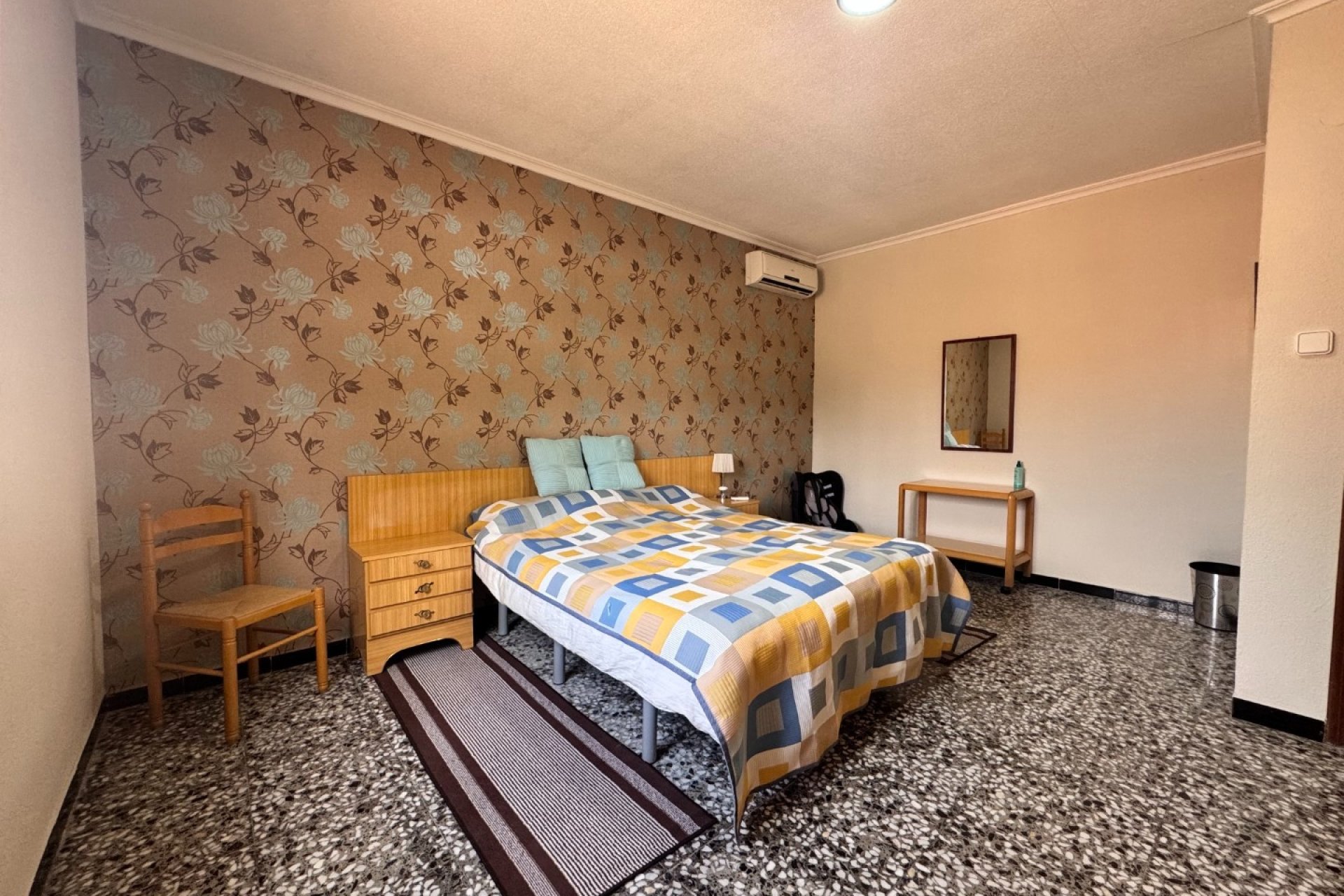 Resale - Villa - Monovar